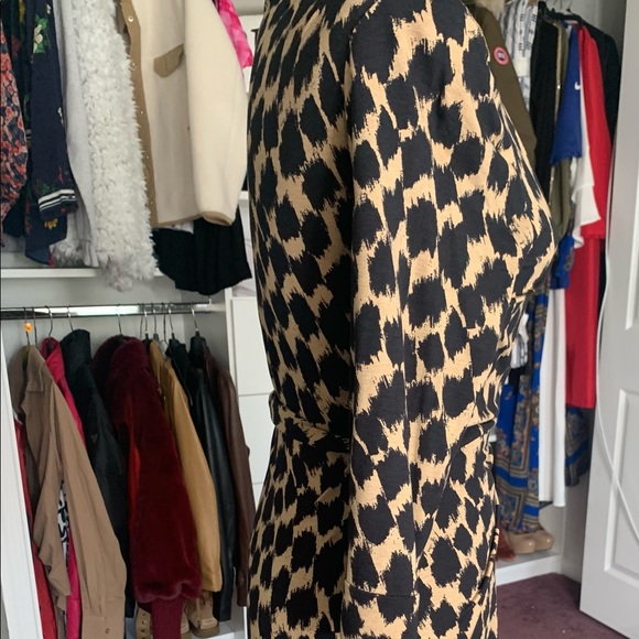 Julian Two Geometric Print [TRUE] Wrap Dress - Picture 9 of 10